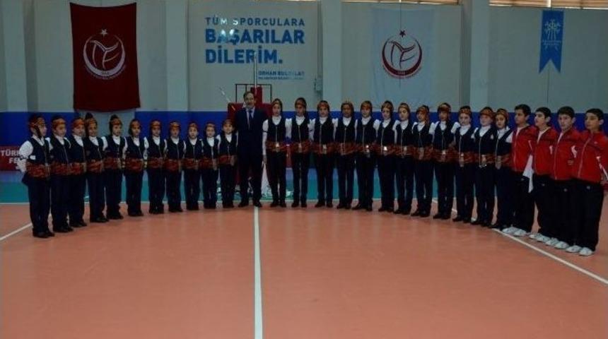 Paland&ouml;ken Belediyesi Halk Oyunları İl Birincisi Oldu