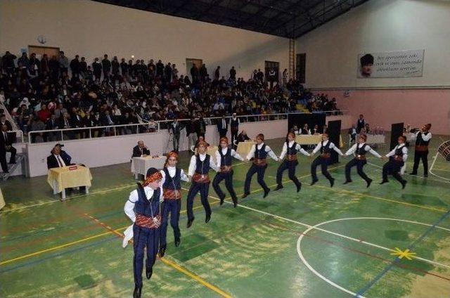 Palandöken Belediyesi Halk Oyunları İl Birincisi Oldu