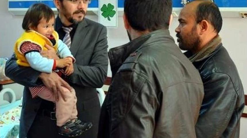 Afgan Bebek Ad&uuml;&rsquo;de Hayata Tutundu