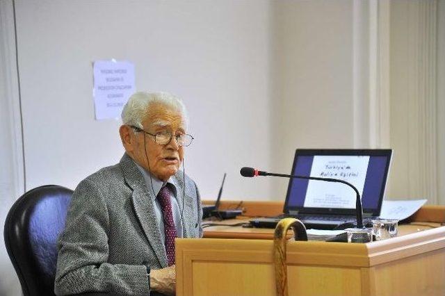 Prof. Dr. Tuncer Duayenler Akademisi’ne Konuk Oldu