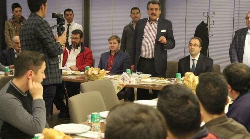 Başkan Kale, Kyk &Ouml;ğrencileriyle Bir Araya Geldi