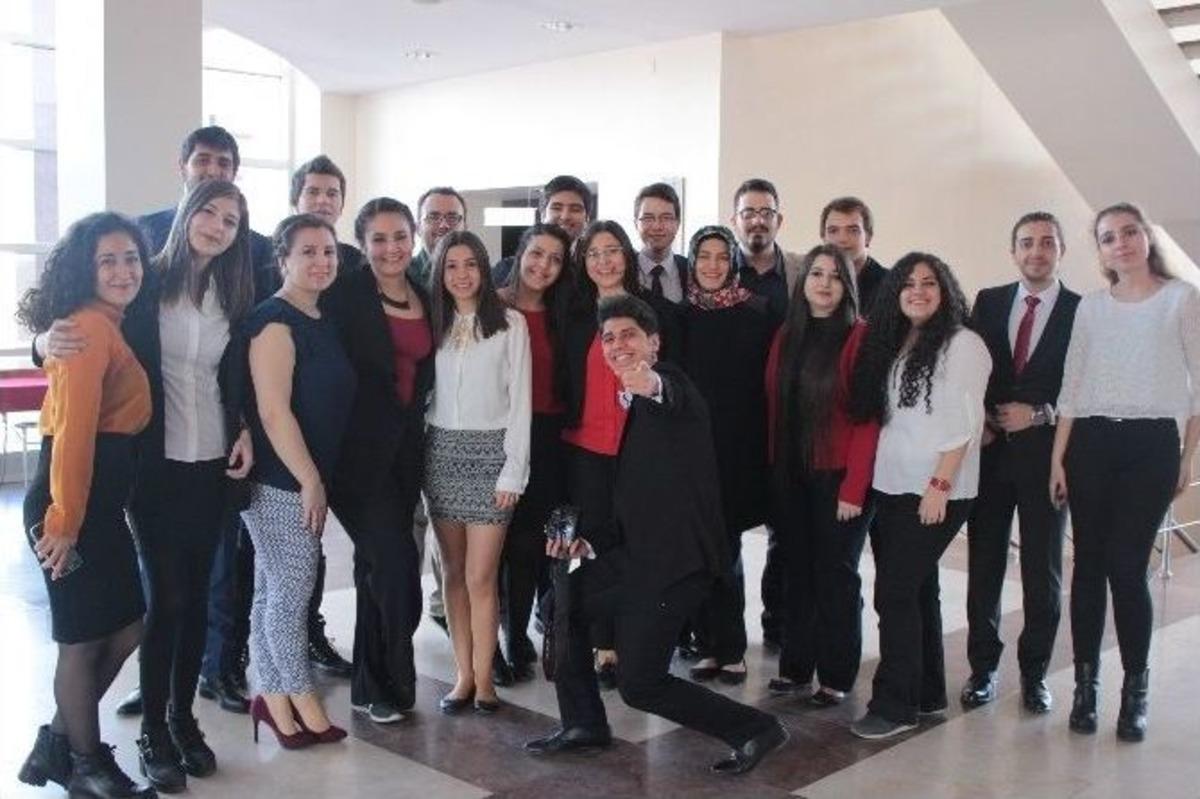 &Uuml;niversite &Ouml;ğrencileri "2 G&uuml;nde Şirket-i Alem&rsquo;16" Etkinliğinde Buluştu