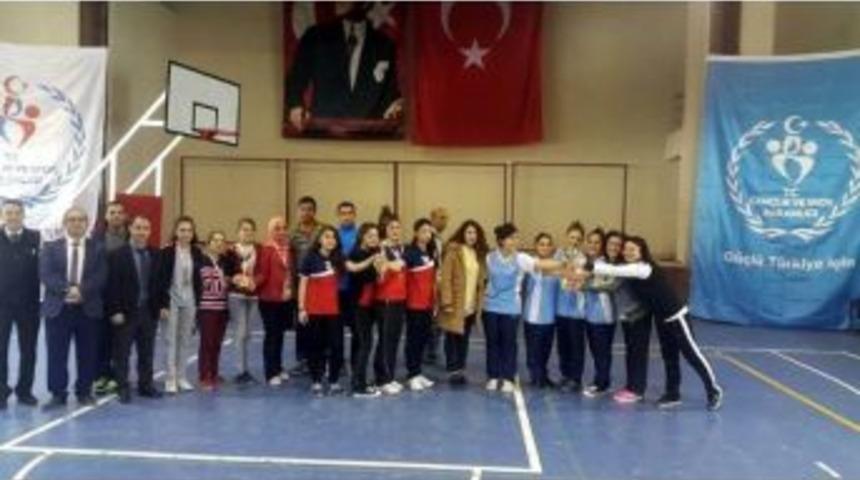 Kilis Gen&ccedil; Kızlarda Dart İl Şampiyonası
