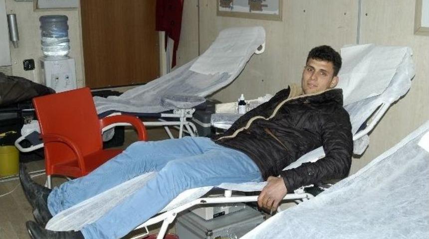 Malkaralı Vatandaşlar Kan Bağışı Yaptı