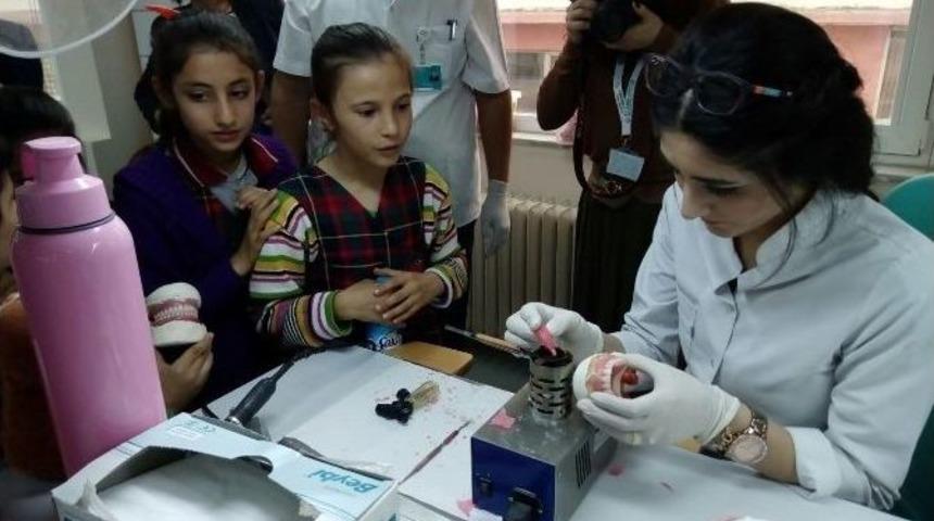 &Ccedil;ocukların Diş Koltuğu Korkusuna Son&rsquo;