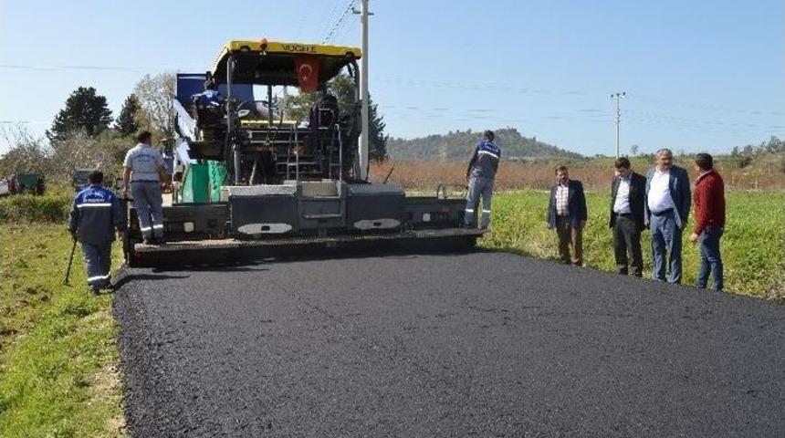 Manavgat Yal&ccedil;ıdibi Mahallesi Sıcak Asfaltla Tanıştı