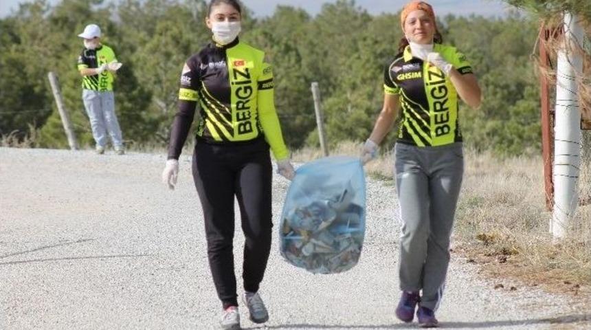 Karaman&rsquo;da &Ccedil;evre Temizliği Ve Sağlıklı Yaşam Etkinliği D&uuml;zenlendi