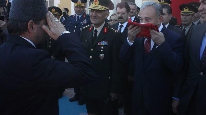Atat&uuml;rk&rsquo;&uuml;n Adana&rsquo;ya Gelişinin 93. Yıld&ouml;n&uuml;m&uuml; Kutlandı