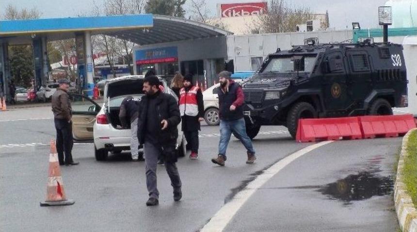 Polis, İstanbul&rsquo;a Giren Ara&ccedil;ları Didik Didik Aradı