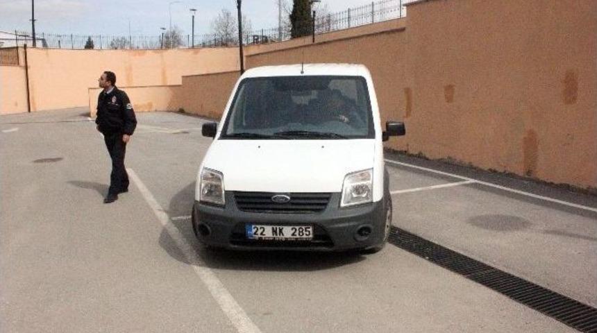 Edirne&rsquo;de Hdp Binasına Silahlı Saldırıda Bulunan Zanlı Tutuklandı