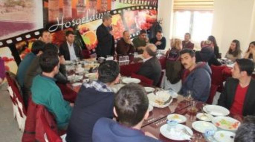 Vali &Ccedil;ınar &Ouml;ğretmenlerle Bir Araya Geldi