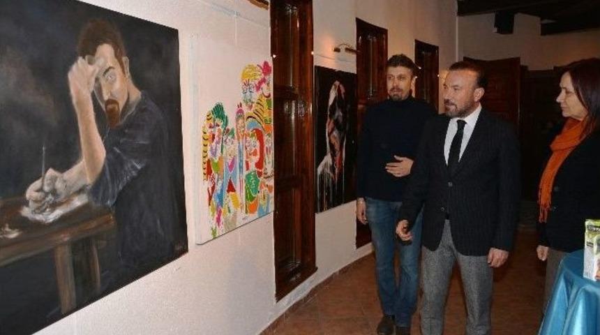 &Uuml;niversiteli &Ouml;ğrencilerden Karma Resim Sergisi