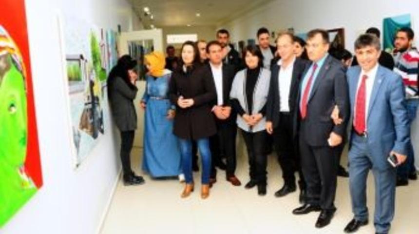 Yy&uuml;&rsquo;de Resim Sergisi