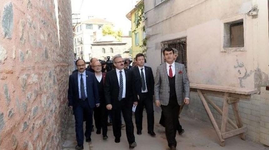 Hizmetler, Vatandaş Tarafından Takdir G&ouml;r&uuml;yor