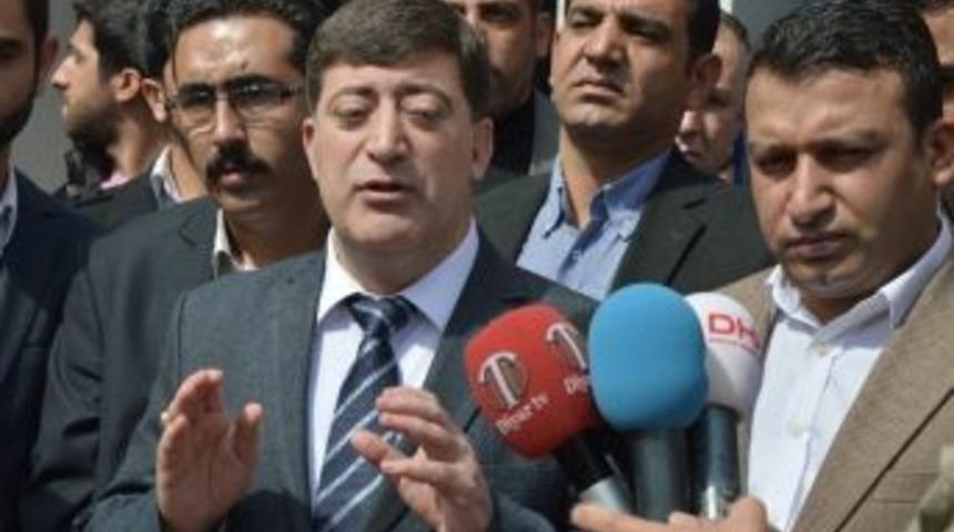 Akar&rsquo;dan &lsquo;sur&rsquo; Ve &lsquo;bağlar&rsquo; Değerledirmesi