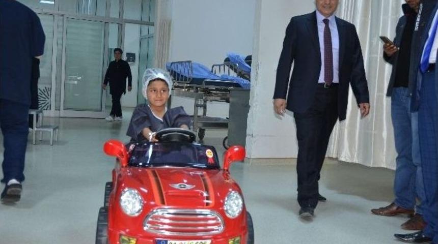 Hasta &Ccedil;ocuklar İ&ccedil;in Ak&uuml;l&uuml; Ara&ccedil;