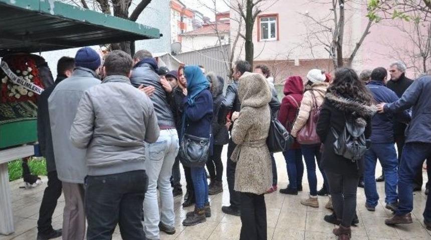 Tabutuna Fenerbah&ccedil;e Forması Asıldı