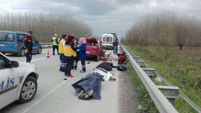 Sakarya’da Feci Kaza: 4 Ölü, 1 Ağır Yaralı