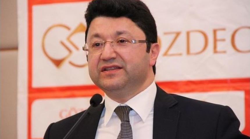 Tıp Bayramı T&ouml;reninde, Ter&ouml;re Tepki Yağdı