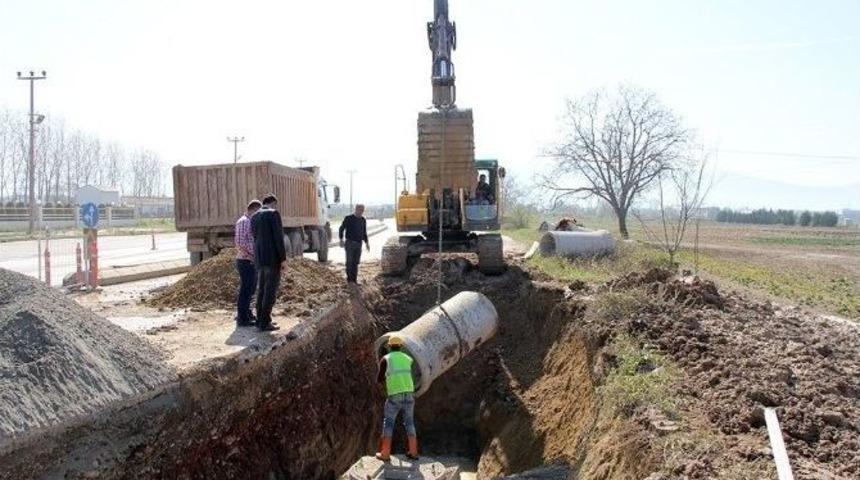 Karaaptiler&rsquo;in Altyapısı Yenileniyor