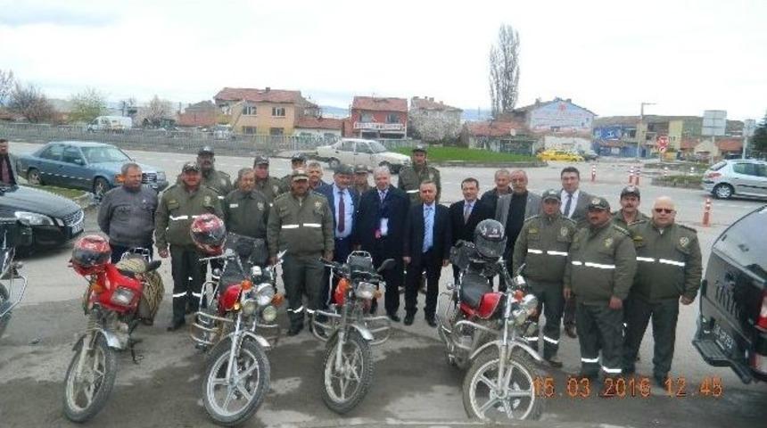 Motorlu Bek&ccedil;iler &Uuml;reticilerin Hizmetinde