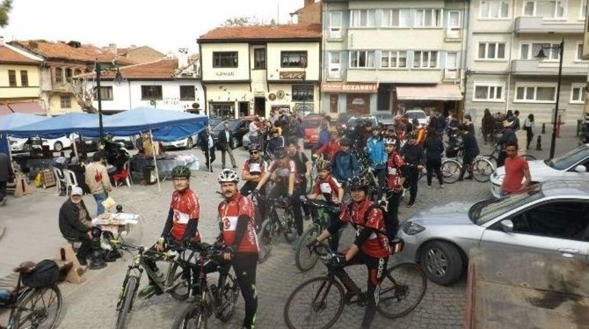 Bisiklet&ccedil;ilerden Eskişehir Polisine Sitem