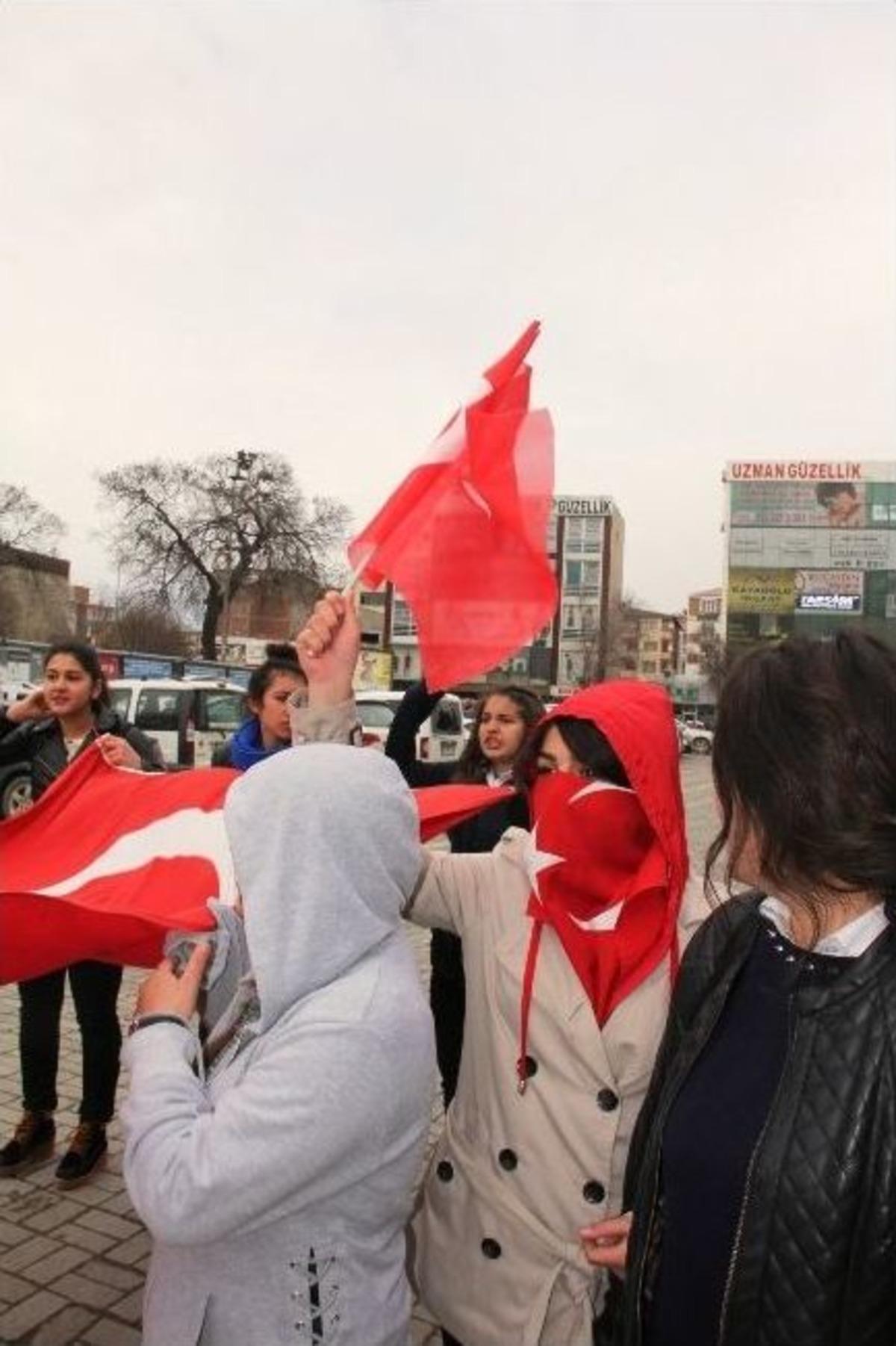 Iğdır&rsquo;da Ter&ouml;re Tepki Y&uuml;r&uuml;y&uuml;ş&uuml;