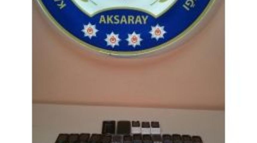 Aksaray&rsquo;da 32 Adet Ka&ccedil;ak Telefon Ele Ge&ccedil;irildi