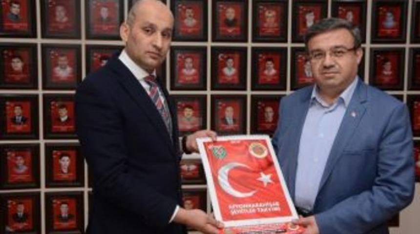Ak Parti Heyeti T&uuml;rkiye Harp Malul&uuml; Gaziler Şehit Dul Ve Yetimleri Derneği&rsquo;ni Ziyaret Etti