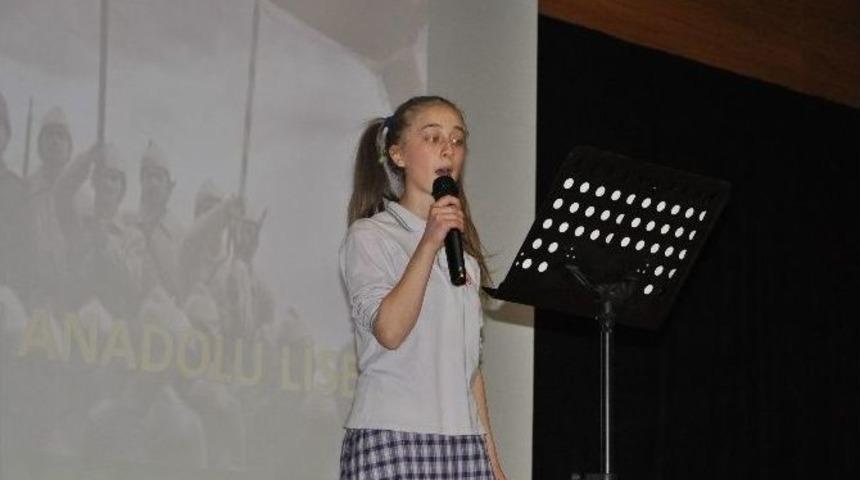 Kompozisyon Ve Şiir Yarışmasında İl&ccedil;e Birincisi Oldular