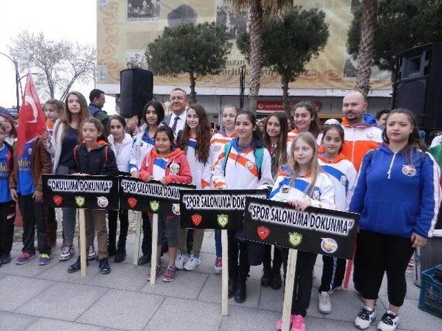 Dikili&rsquo;de M&uuml;lteci Sorunu B&uuml;y&uuml;yor 2