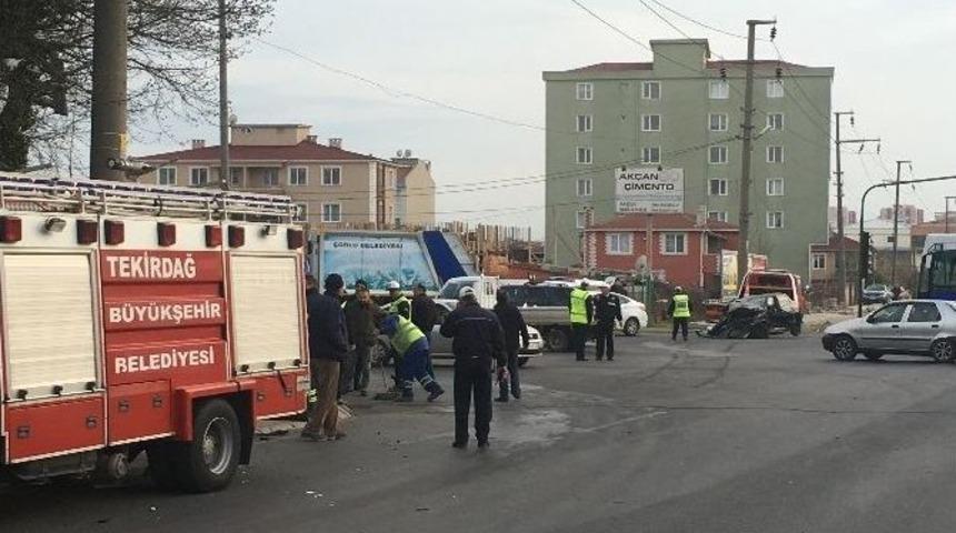 Polisten Ka&ccedil;arken Kaza Yaptı: 2 Yaralı