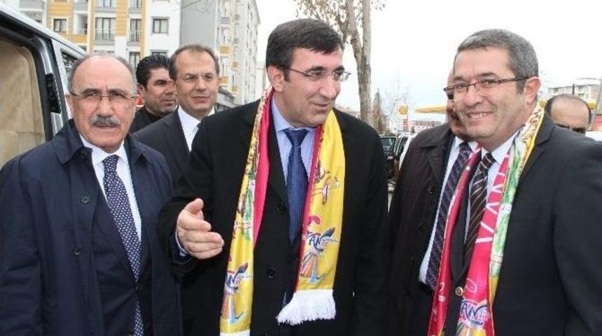 Kalkınma Bakanı Yılmaz: &ldquo;en B&uuml;y&uuml;k Teşvik, B&ouml;lgenin Huzur Ve G&uuml;ven Ortamıdır&rdquo;