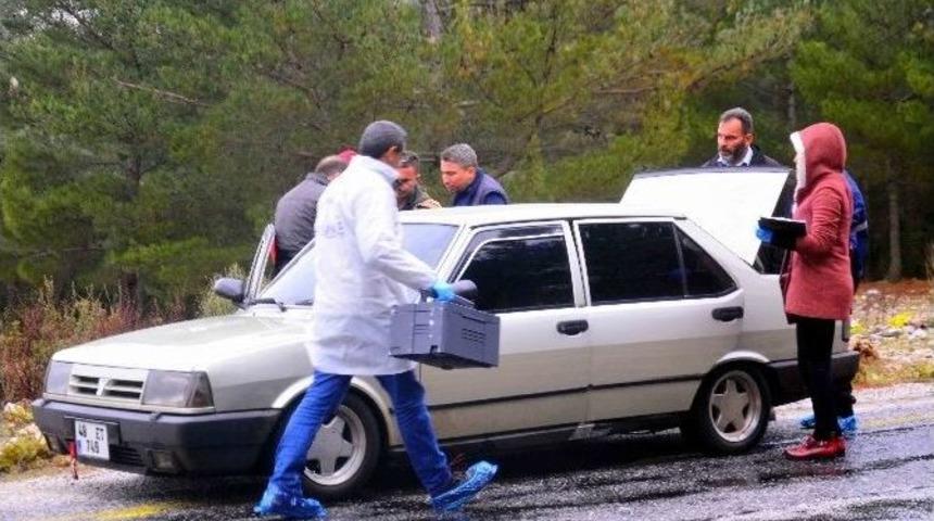 Ara&ccedil; Hırsızı Aracı Bırakıp Firar Etti