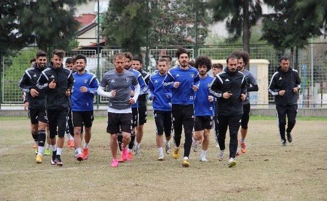 Aydınspor 1923’ten Teröre Bayraklı Protesto