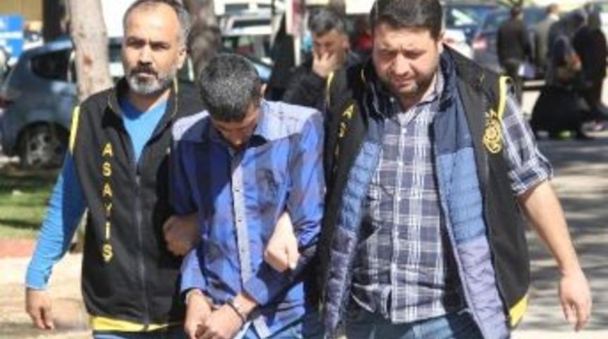 7 Taksicinin Telefonunu &Ccedil;alan Zanlı Tutuklandı