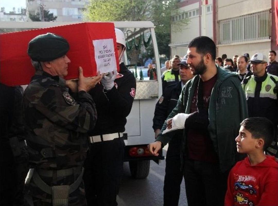 (&ouml;zel Haber) Yaralı Silah Arkadaşı, Şehidi Yalnız Bırakmadı