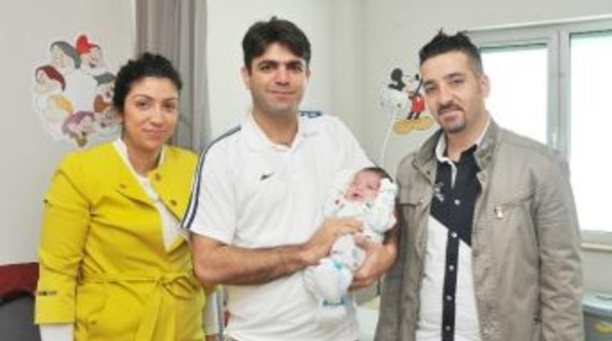 Kırkı &Ccedil;ıkmadan Ameliyat Oldu