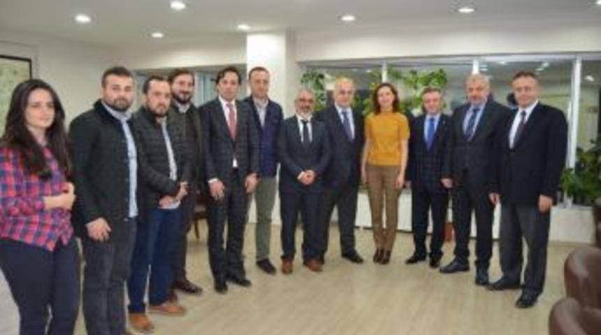 Kt&uuml; Rekt&ouml;r&uuml; Baykal&rsquo;dan Harita Ve Kadastro M&uuml;hendisleri Odası Trabzon Şubesi&rsquo;ne Ziyaret