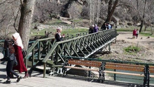 Ihlara Vadisinde 105 Kilise Ve 10 Bin Mağara Bulunuyor