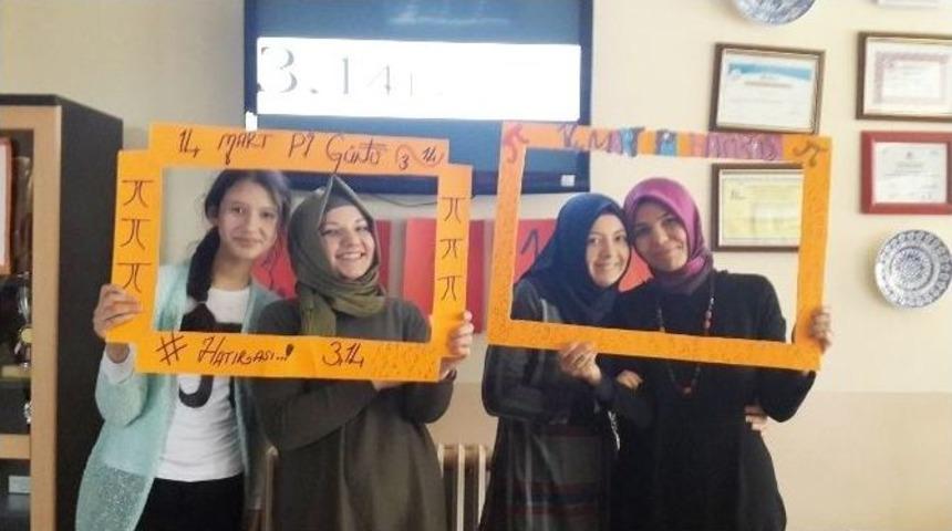 &rsquo;d&uuml;nya Pi G&uuml;n&uuml;&rsquo; Şehitler Ortaokulu&rsquo;nda Pasta Ve Kurabiyeyle Kutlandı