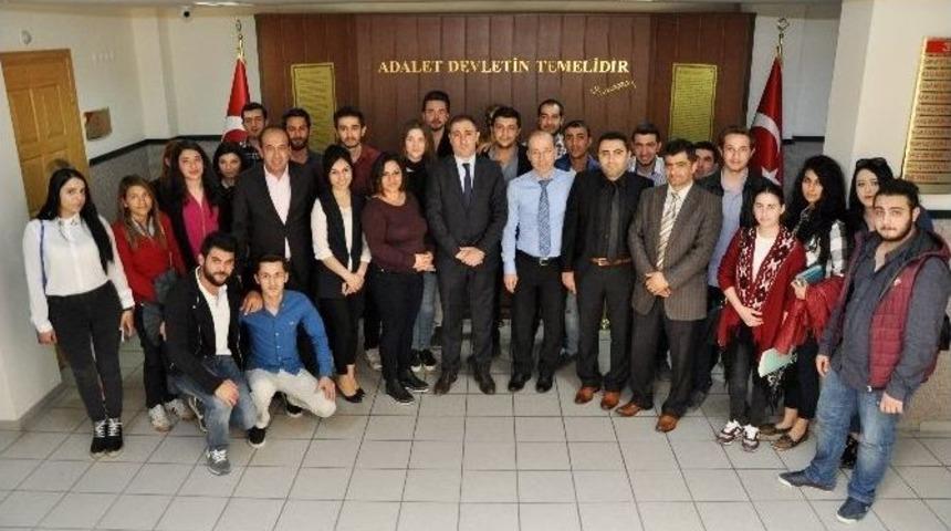 Adana Adliyesi&rsquo;nde &Uuml;niversite &Ouml;ğrencilerine Uyap Eğitimi