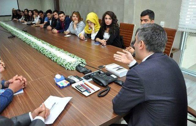 Adana Adliyesi’nde Üniversite Öğrencilerine Uyap Eğitimi