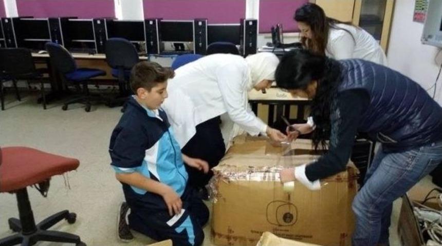 İstanbul&rsquo;dan Ceylanpınar&rsquo;a Beş Bilgisayar İle Projeksiyon Cihazı G&ouml;nderildi