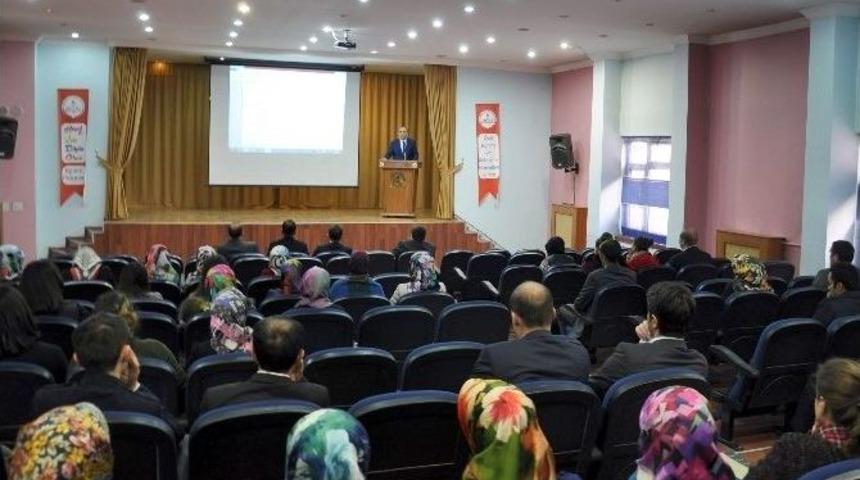 G&uuml;m&uuml;şhane&rsquo;de Aday &Ouml;ğretmenlere Bilgilendirme Toplantısı