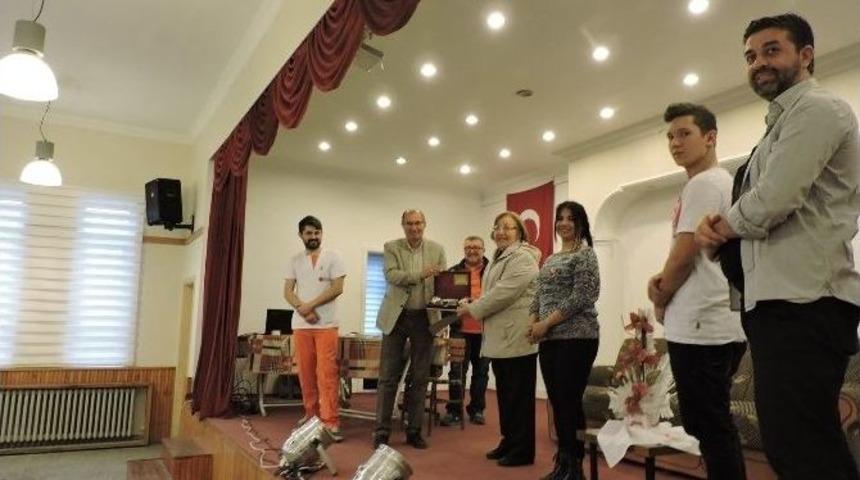 "pembe Kurdele" Domani&ccedil;&rsquo;de Perdelerini A&ccedil;tı