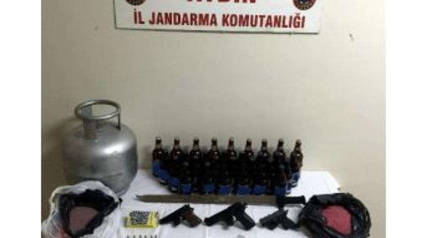 Devriye Komutanın Dikkati Uyuşturucu Tacirlerini Yakalattı