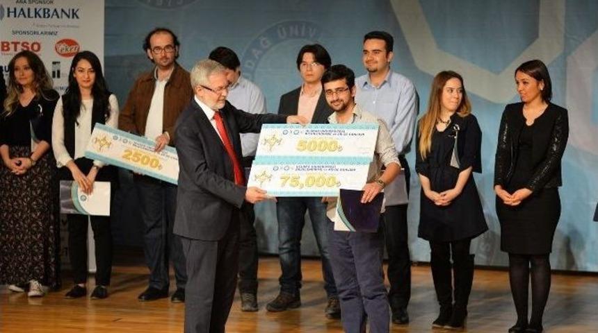 &Ouml;ğrencilerin İş Projelerine &Ouml;d&uuml;l