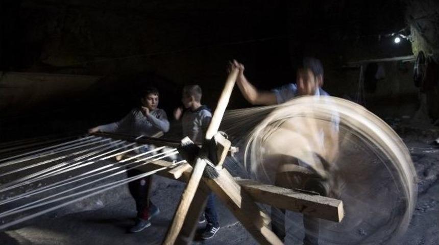 27 Kare İle Kendirciler