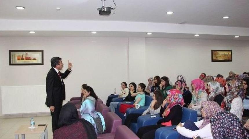 Sgk İl M&uuml;d&uuml;rl&uuml;ğ&uuml; Er&uuml; &Ouml;ğrencileri İ&ccedil;in Seminer D&uuml;zenledi